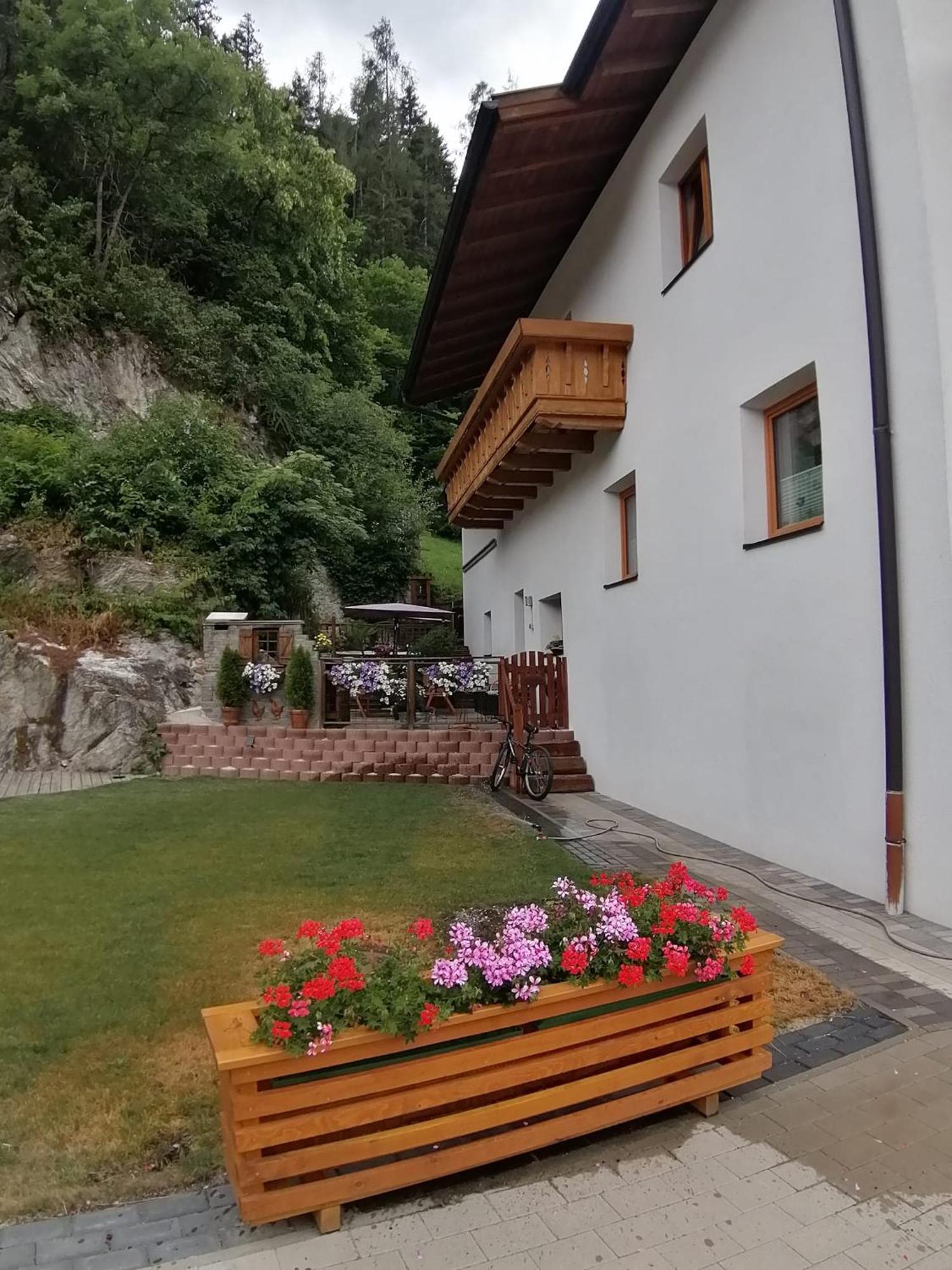 Apart Schlatter Prutz Bagian luar foto